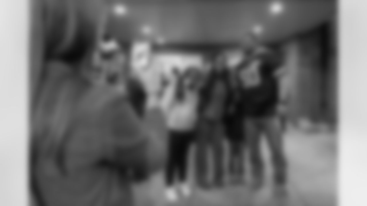 Levi_ThanksgivingMeals_021