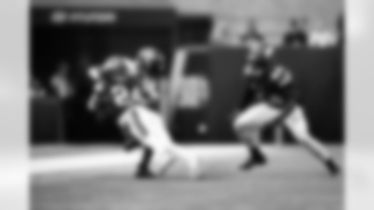 2025_1207_Vikings_Commanders_REG14_0297