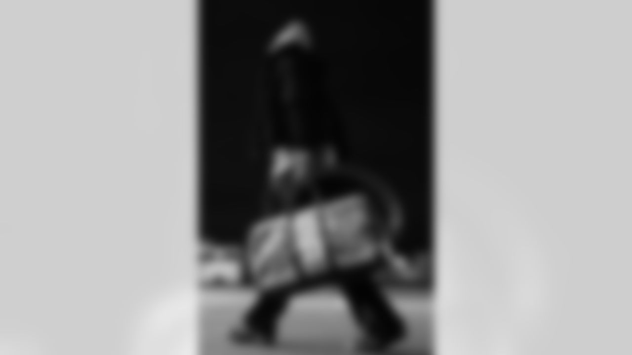 11292025_SeahawksTravel_0057