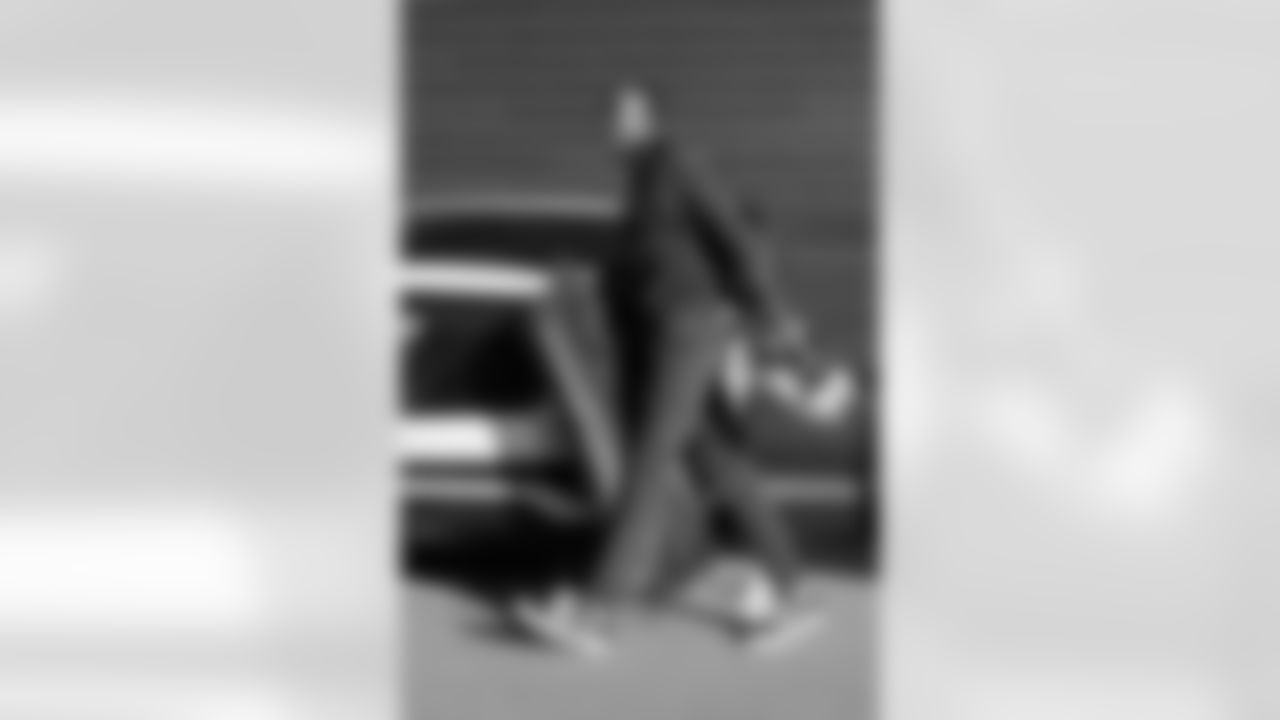 2025_1019_Vikings_Eagles_REG07_1012