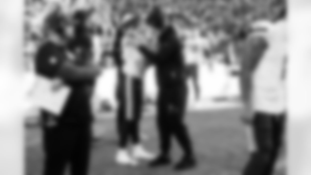 2025_1130_Vikings_Seattle_TTL_0031_Rusco