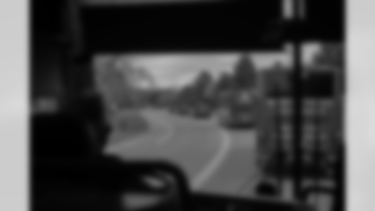 2025_1022_Vikings_Chargers_REG08_Travel_0028