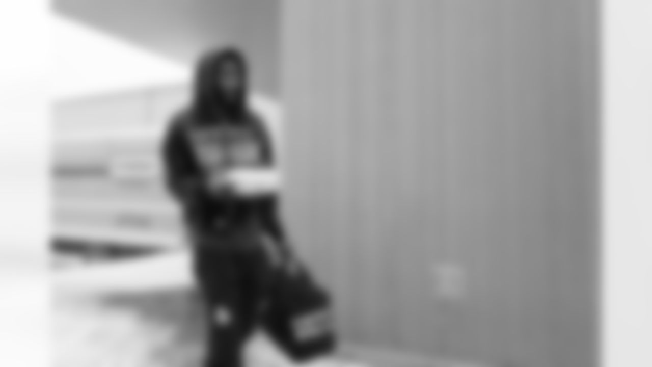 11292025_SeahawksTravel_0019