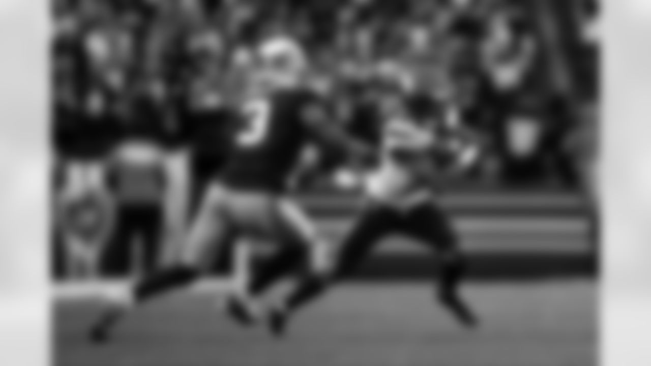 2025_1130_Vikings_Seattle_TTL_0072_Crooke