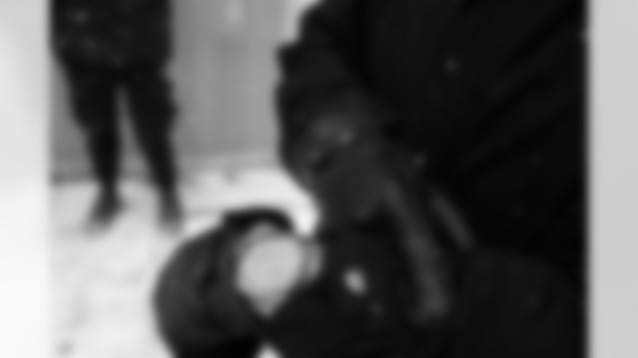 11292025_SeahawksTravel_0024