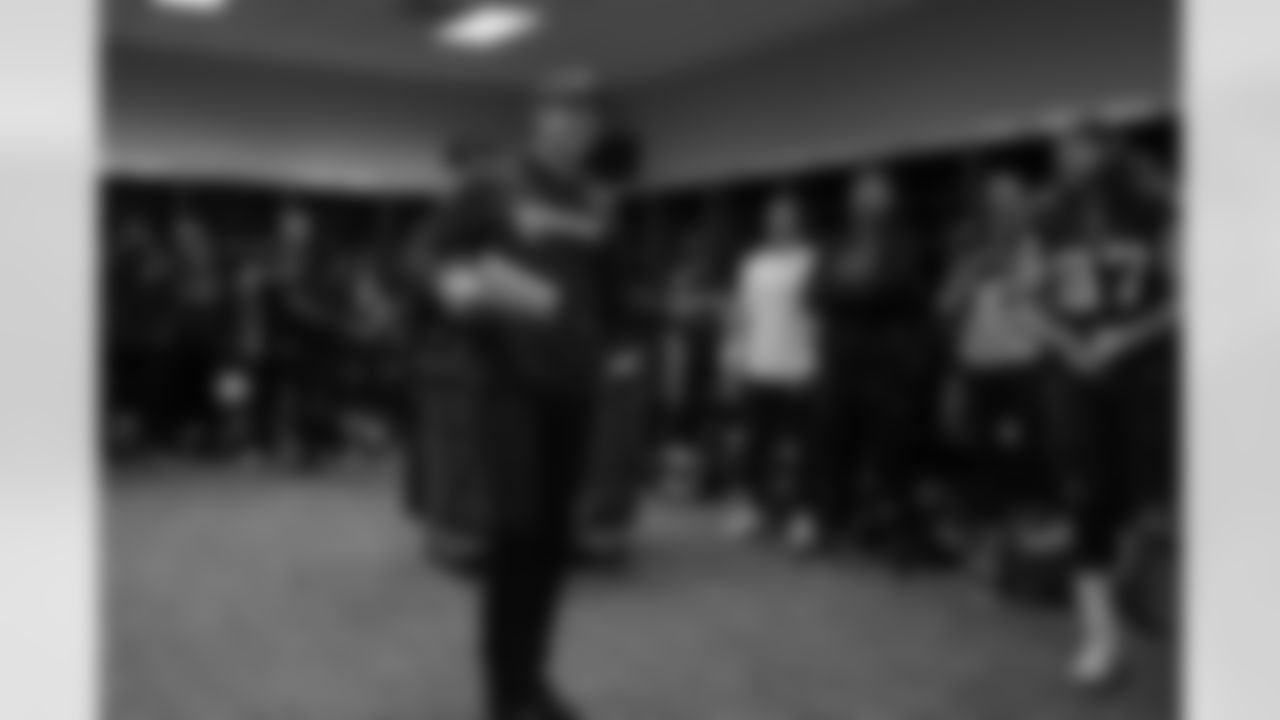 AK_Cowboys_Postgame_016