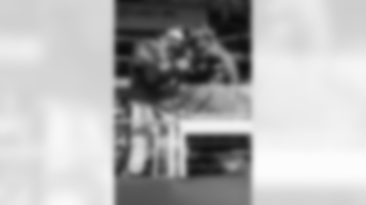 2025_1019_Vikings_Eagles_REG07_1063