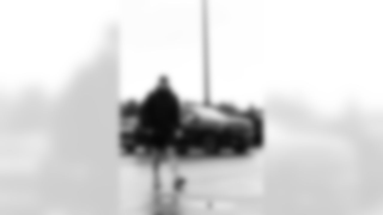 04212025_PlayerArrivals_022