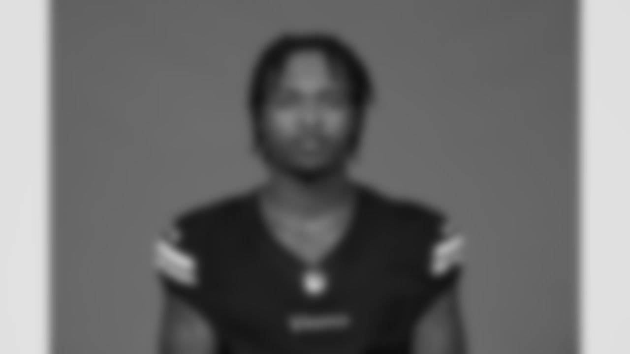 40 S Mishael Powell
