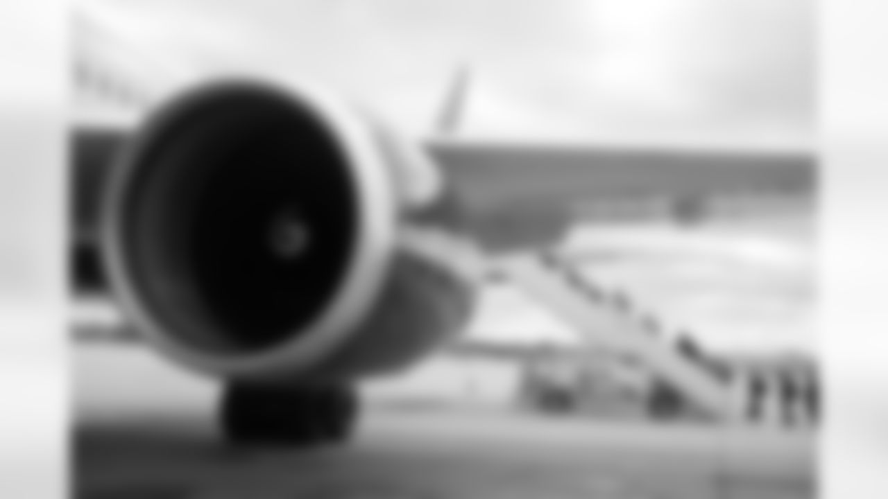 2025_1022_Vikings_Chargers_REG08_Travel_0035