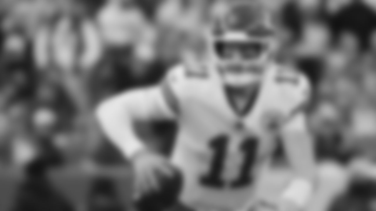 QB Carson Wentz