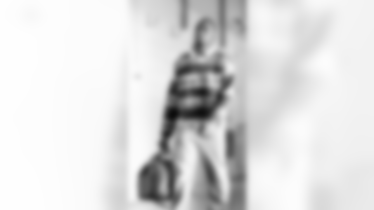 CB Darrell Luter Jr.