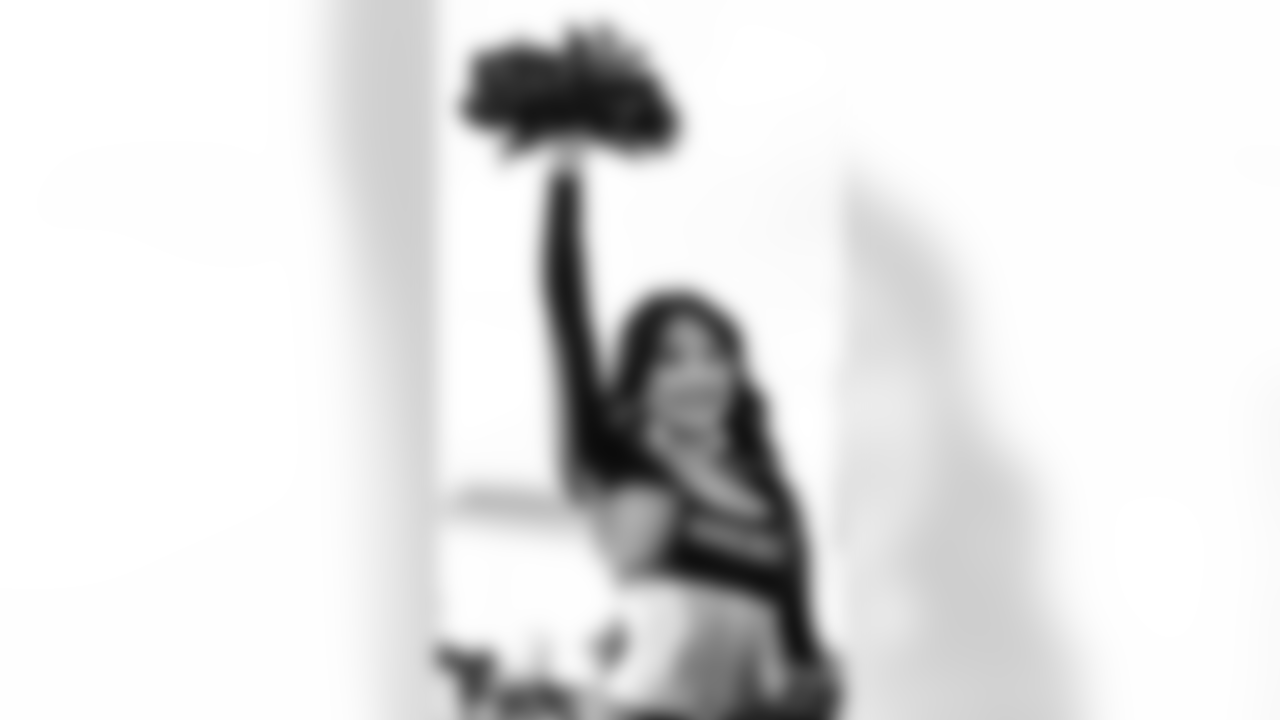 Gold Rush Cheerleaders