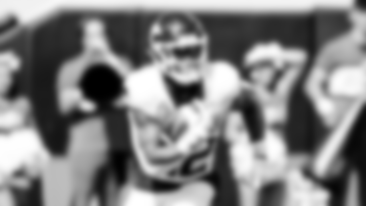 LB Nick Martin