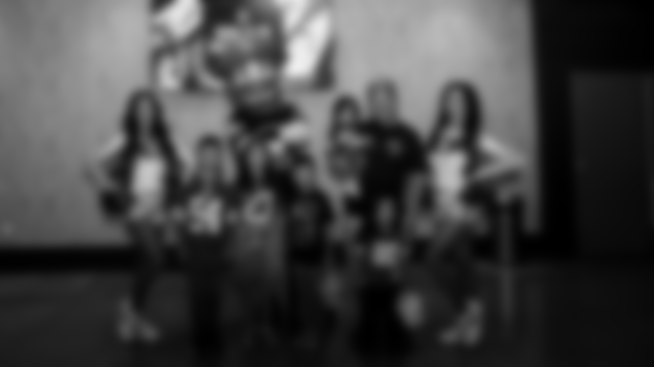 Gold Rush Cheerleaders, Sourdough Sam