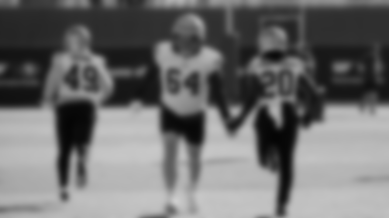 OL Jake Brendel, RB Israel Abanikanda