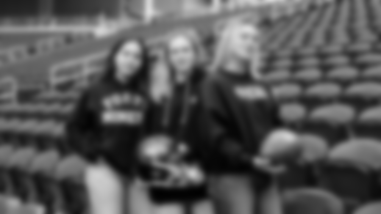 Rivalries Essentials: View 49ers Rivalries Gear