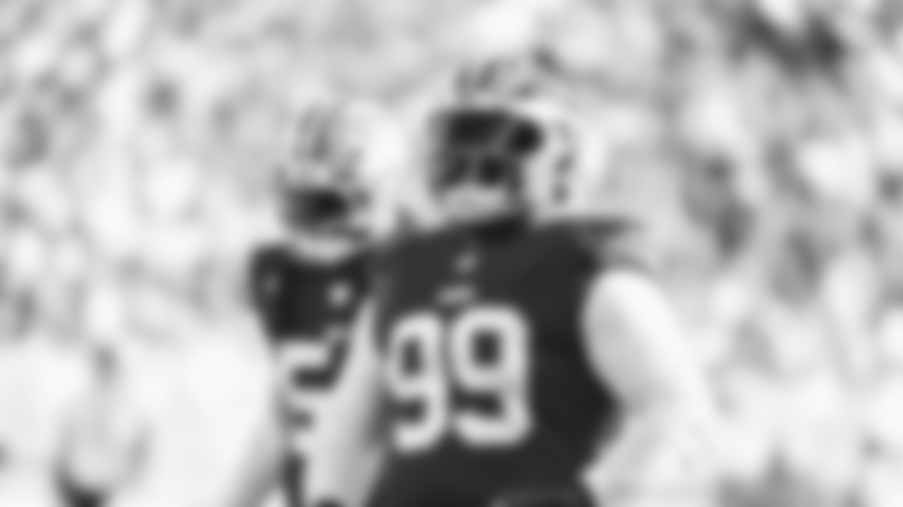 DL Maliek Collins