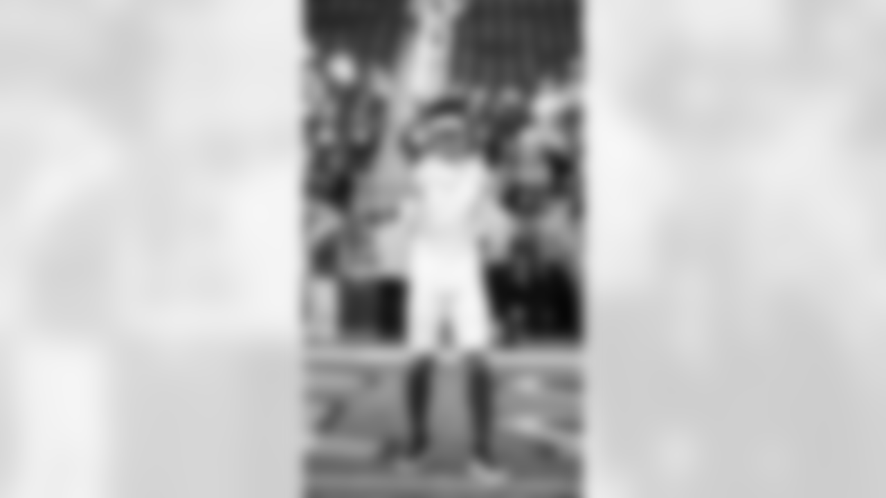 WR Demarcus Robinson