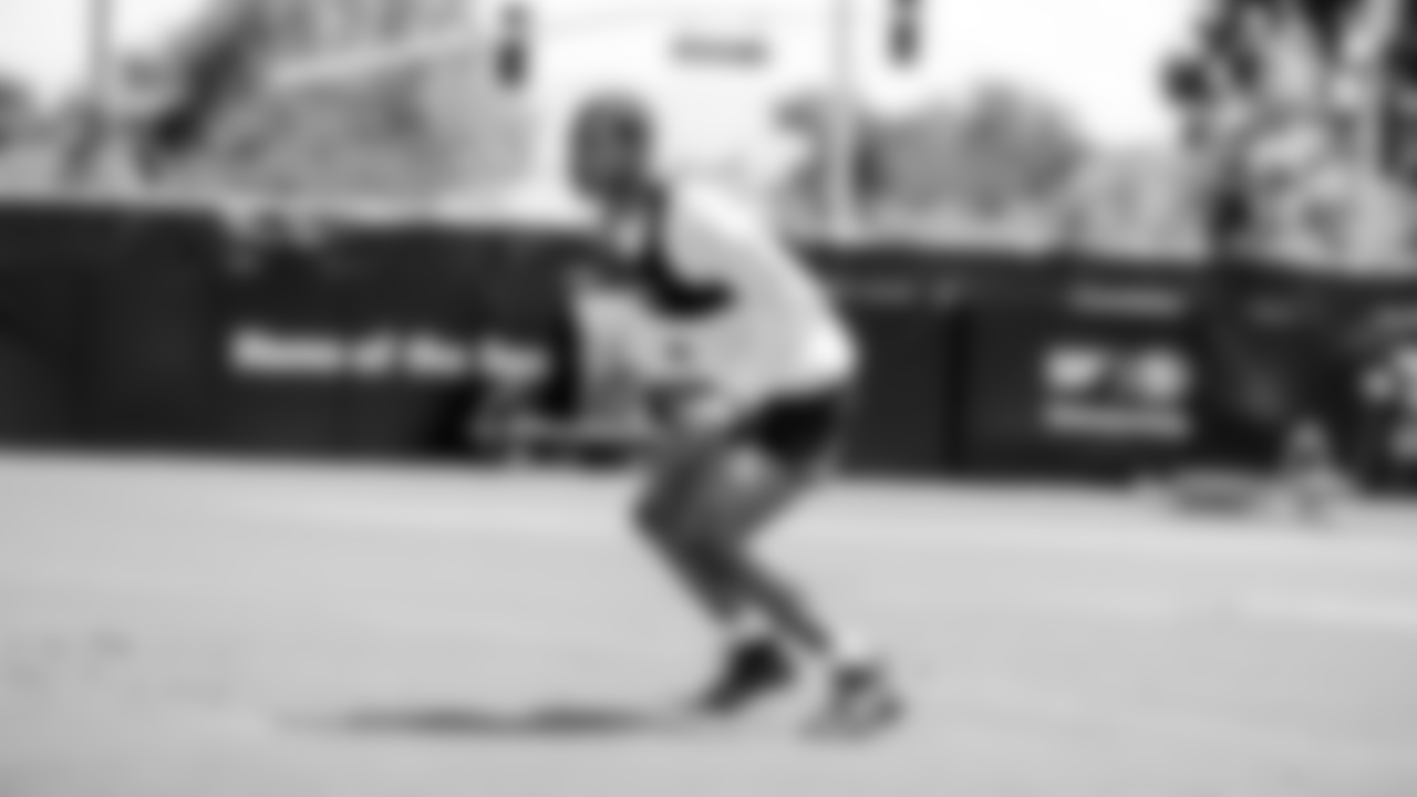 LB Jalen Graham