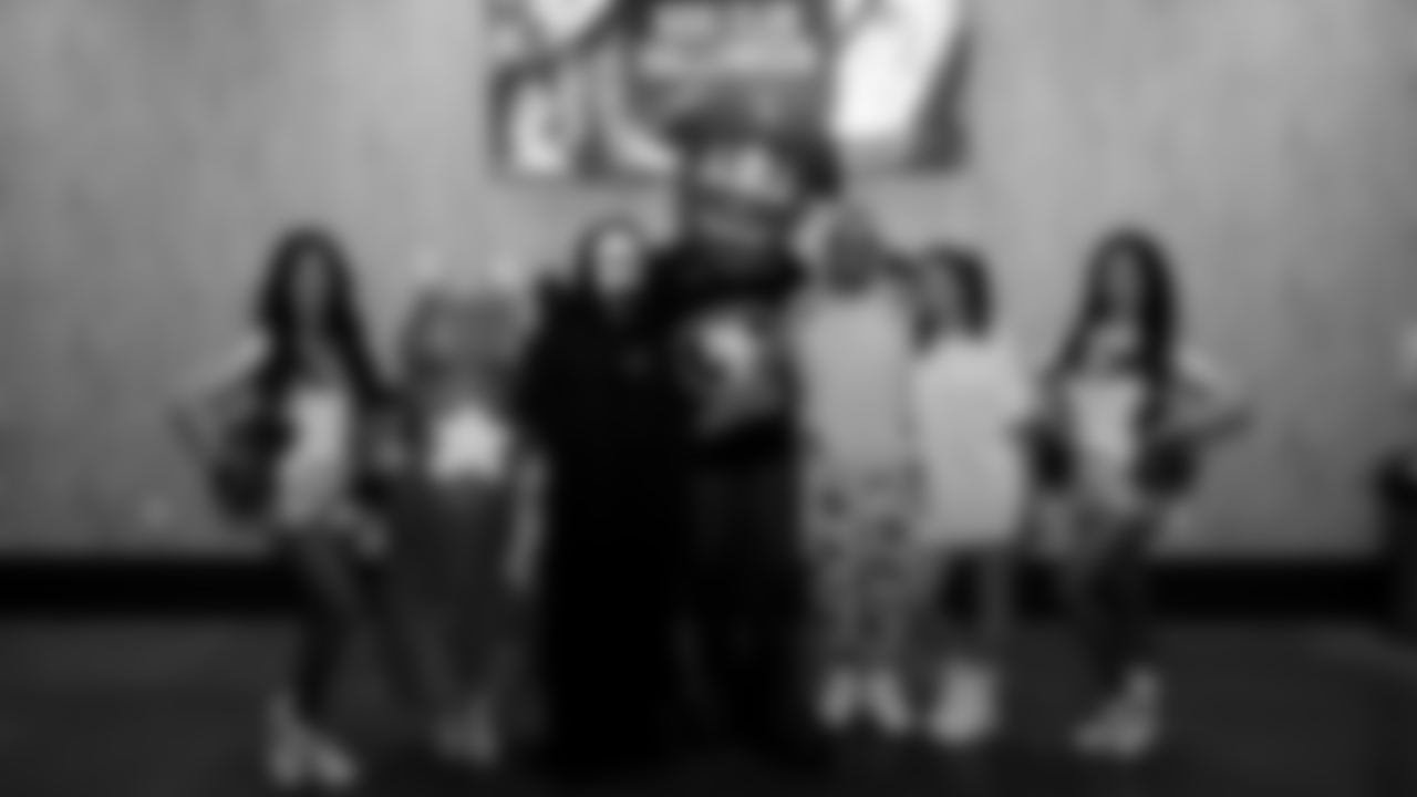 Gold Rush Cheerleaders, Sourdough Sam