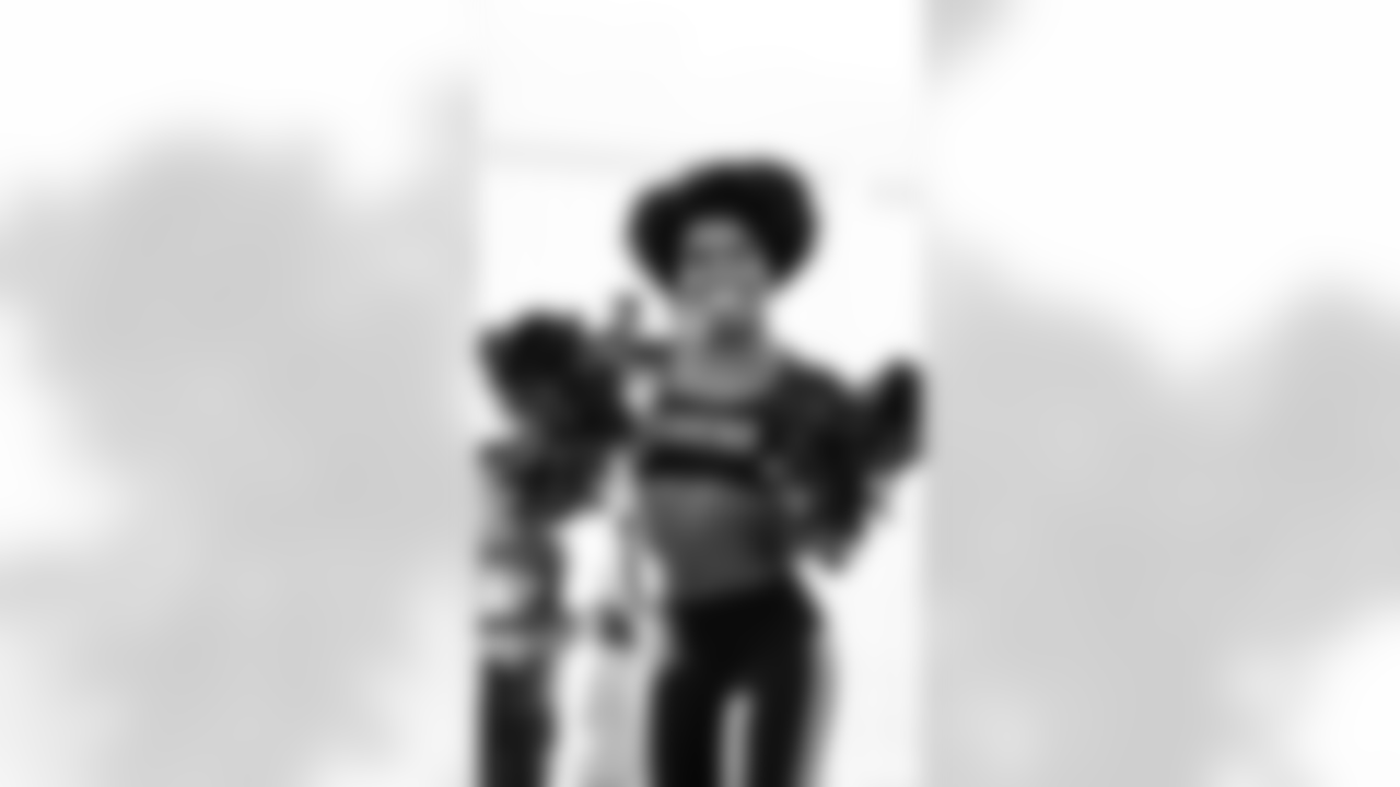 Gold Rush Cheerleaders