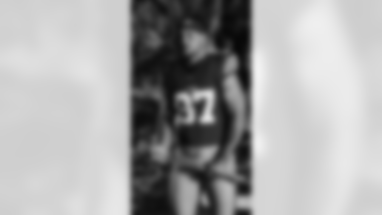 DL Nick Bosa