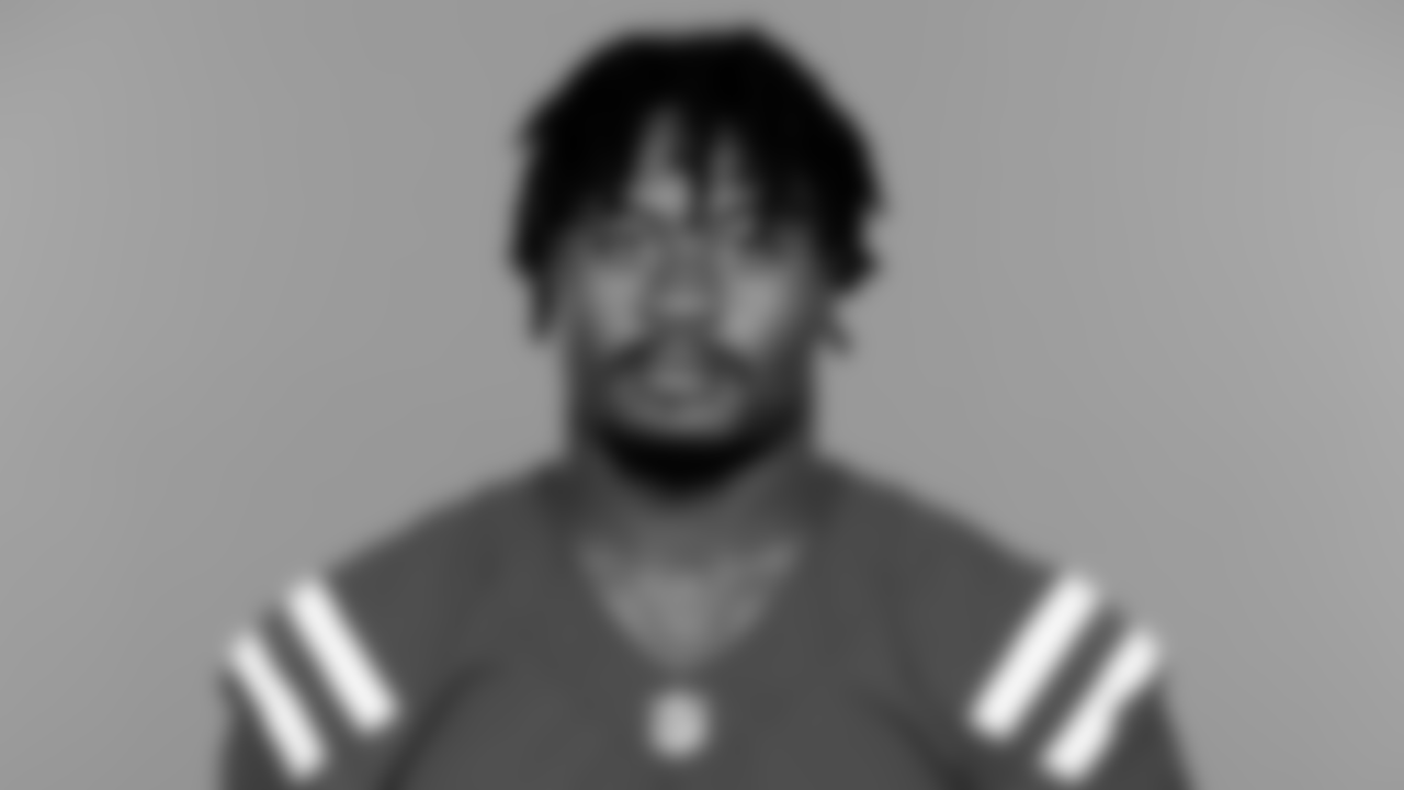 74 - DE Durell Nchami