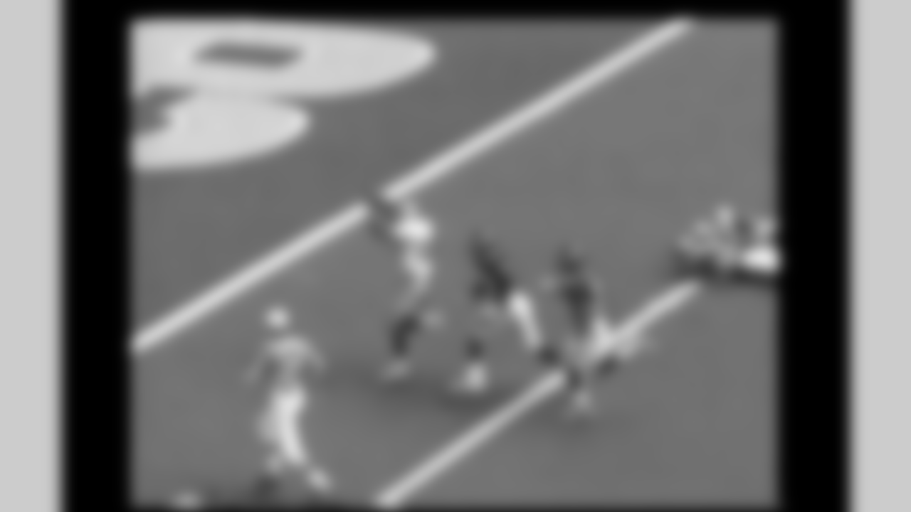 16) What player forced two fumbles and had an interception return for a touchdown - all in one half - in a playoff win over the Vikings?
George Teague joined the Cowboys in 1996, left the team for one season, only to return with a new number (31) and play four more seasons. But in the 1996 NFC Wild Card round, Teague had a half to remember, forcing two fumbles and getting a Pick-6 touchdown, all in the first half. His first forced fumble was on Vikings RB Amp Lee at the 1-yard line, preventing a touchdown and forcing a touchback. His second fumble, led to an Emmitt Smith touchdown on the next play. And on the next drive, Teague picked off Brad Johnson and returned it for a touchdown in a 40-15 win over the Vikings.
