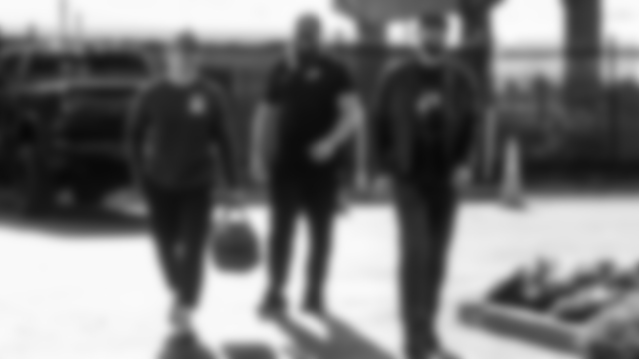 FB Ben VanSumeren, T Lane Johnson, and TE Dallas Goedert