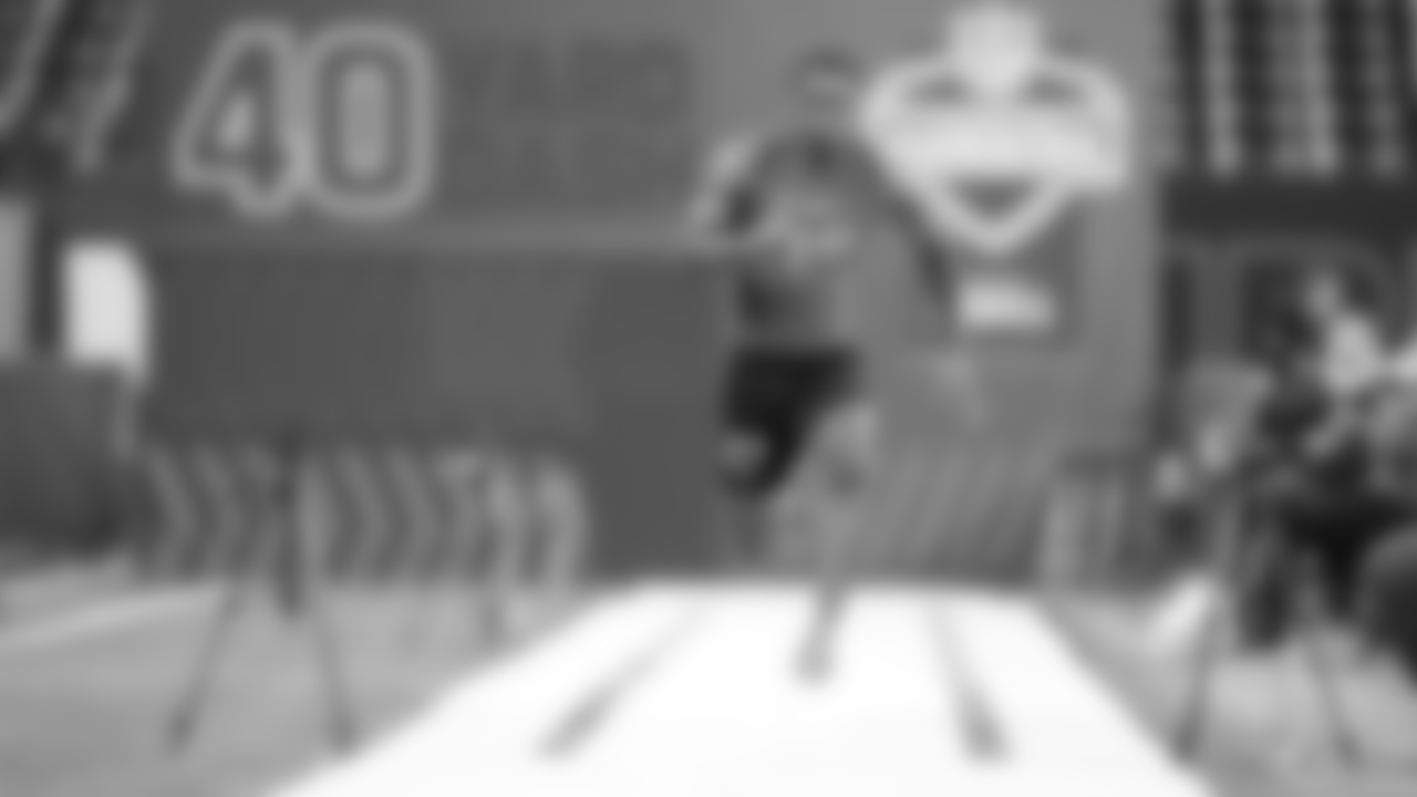 CB Quinyon Mitchell (2024)
40-Yard Dash: 4.33 seconds
Vertical Jump: 38 inches
Broad Jump: 10 feet, 2 inches