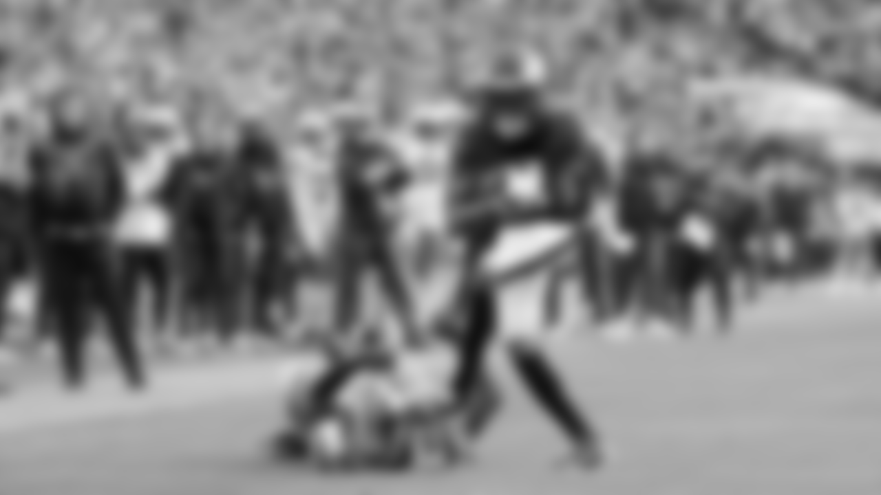 WR DeVonta Smith