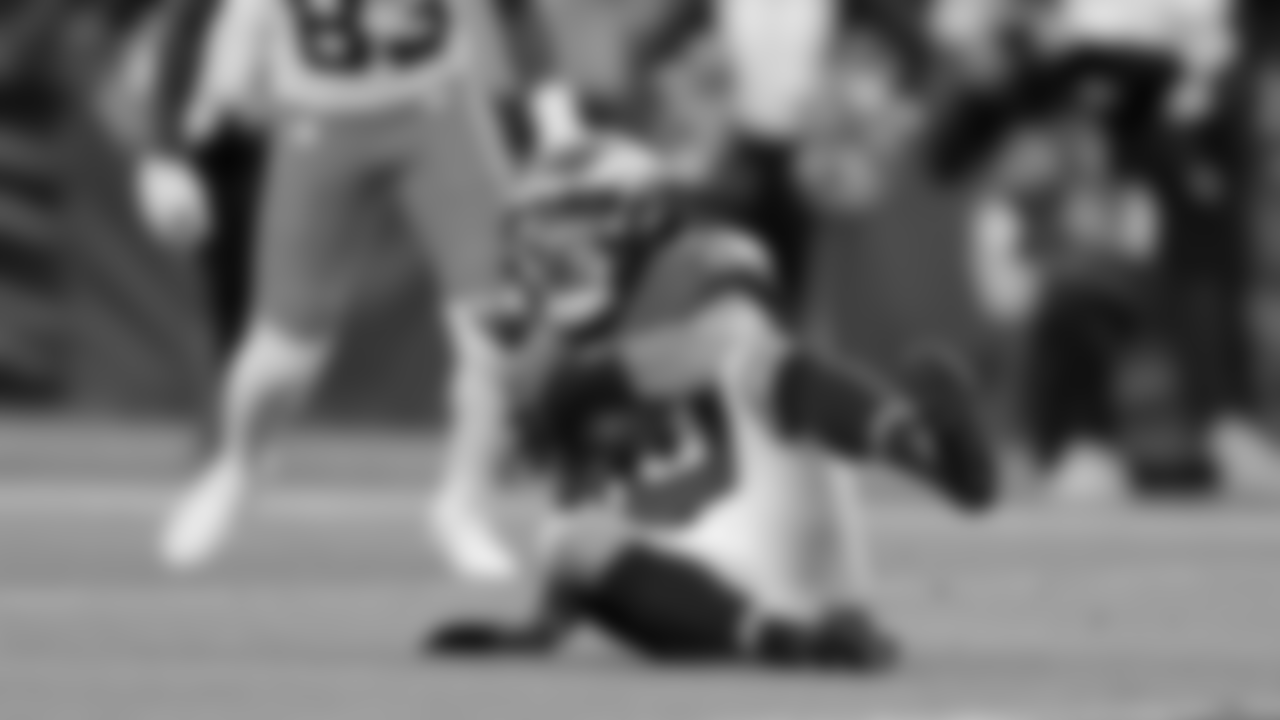 CB Avonte Maddox