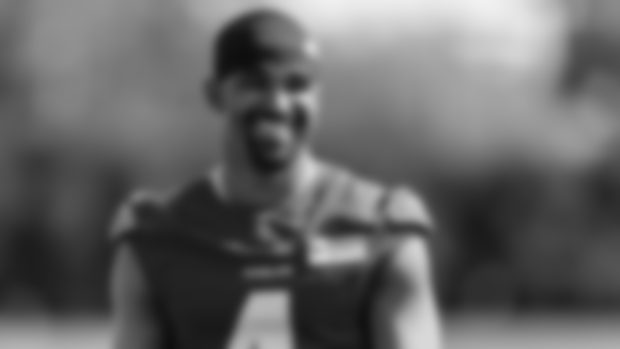 QB Jalen Hurts