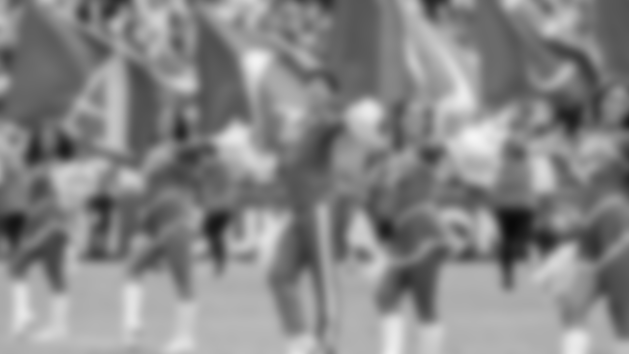 Cheerleaders performing Eagles fight song after touchdown
