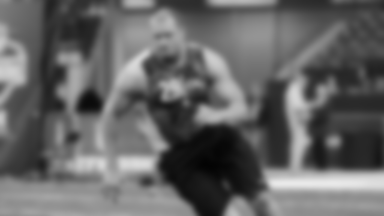 T Lane Johnson (2013)
40-Yard Dash: 4.72 seconds
Vertical Jump: 34 inches
Broad Jump: 9 feet, 10 inches
Bench Press Reps: 28