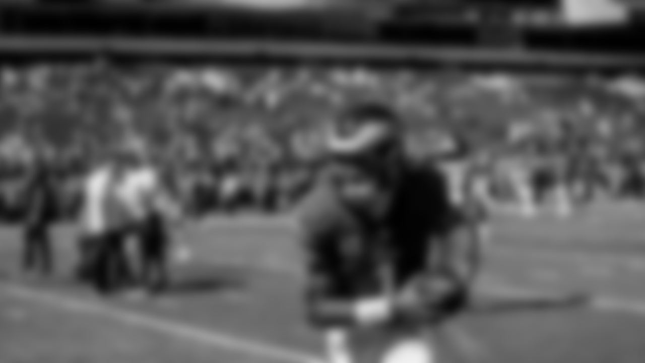 QB Jalen Hurts