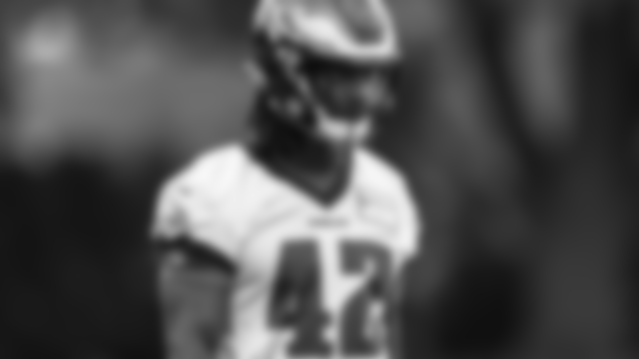 LB Smael Mondon Jr.