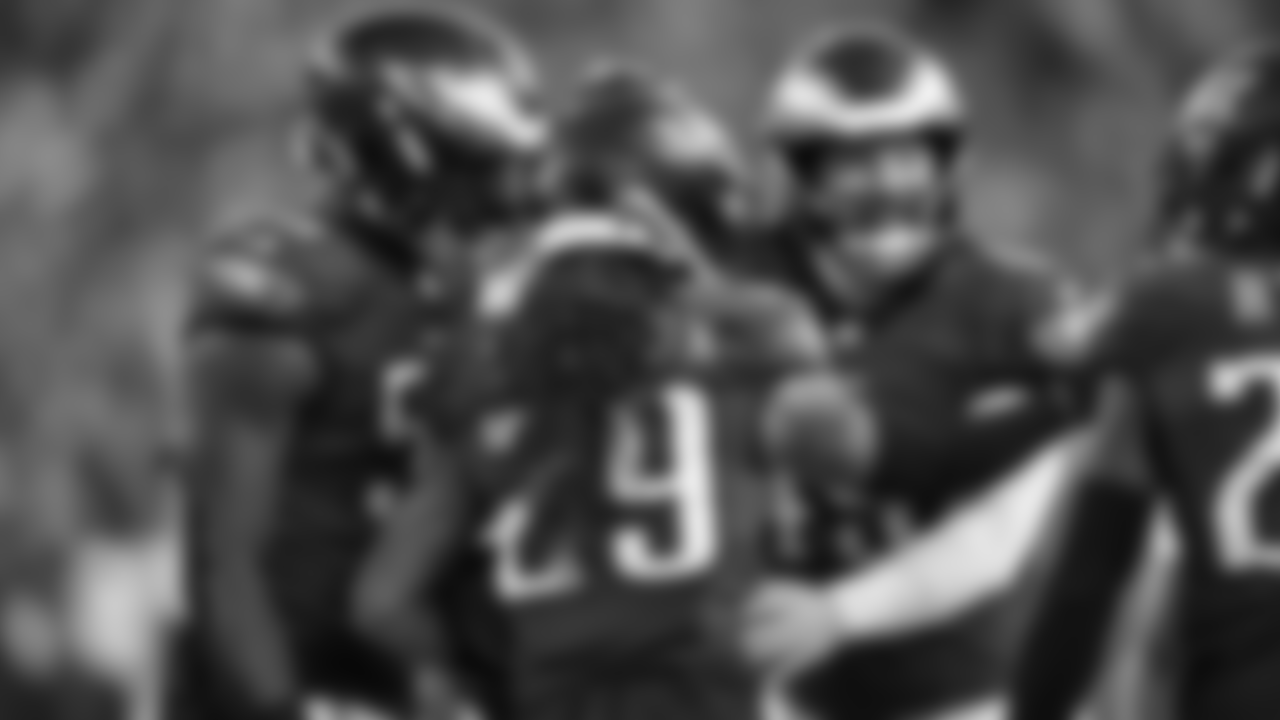 OLD Jalyx Hunt, CB Avonte Maddox, and LS Rick Lavato