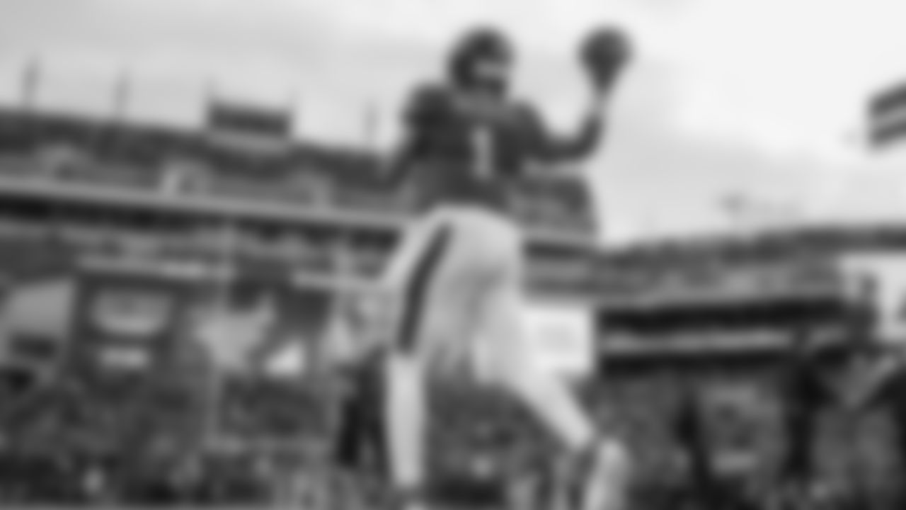 QB Jalen Hurts