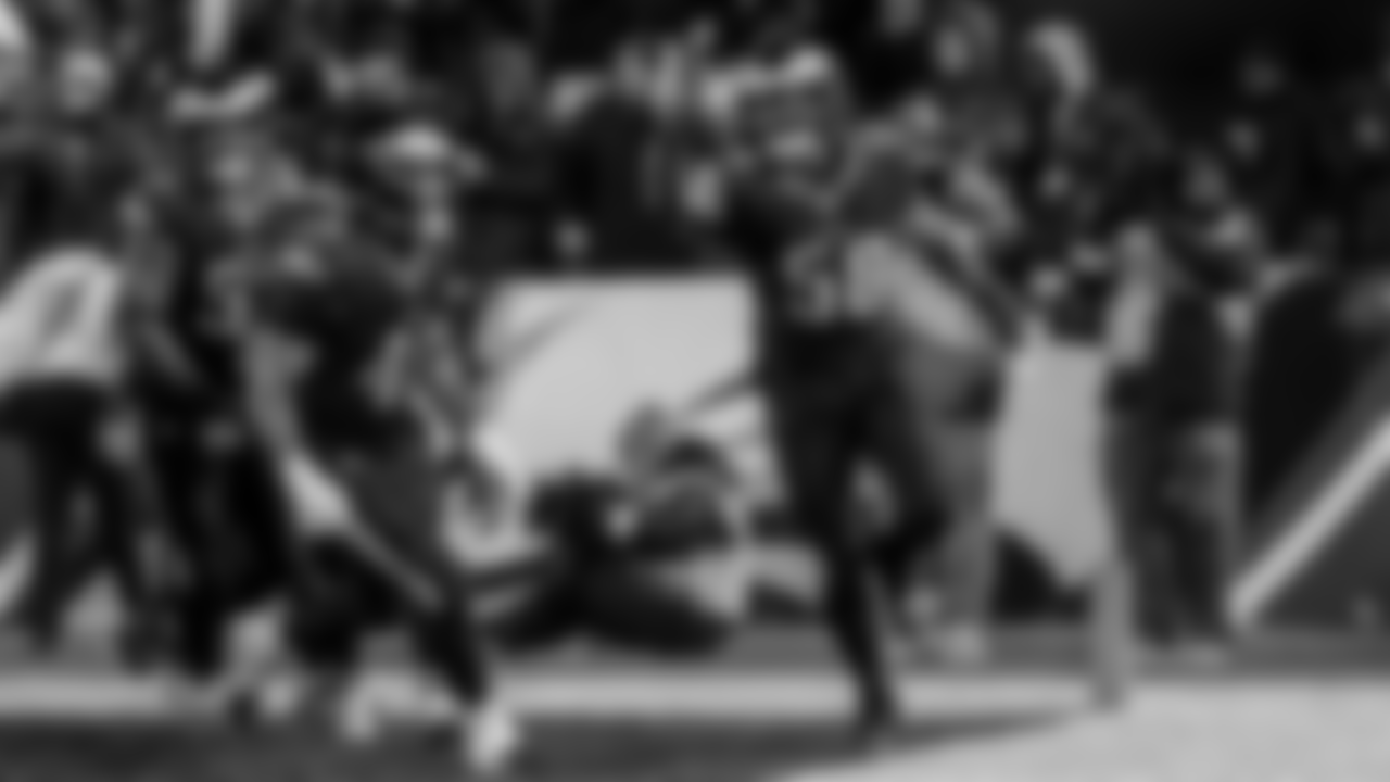 OLB Jalyx Hunt, OLB Patrick Johnson, DE Brandon Graham