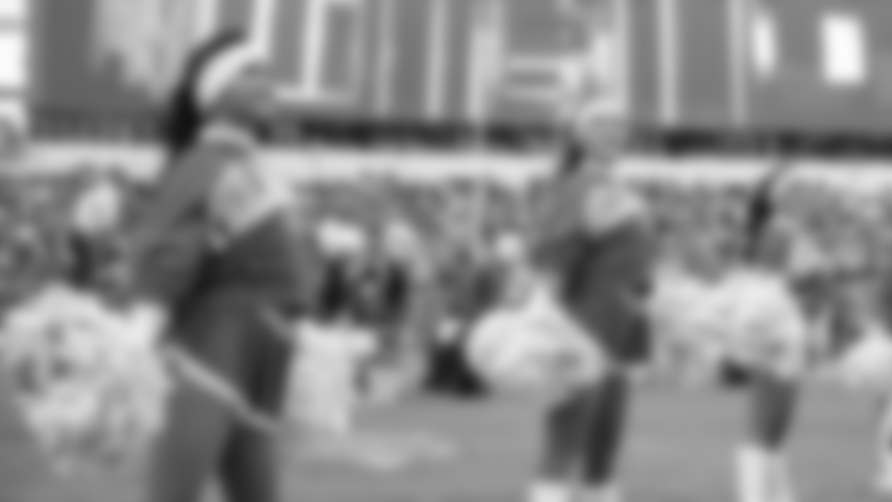 Chelsea and Rachelle