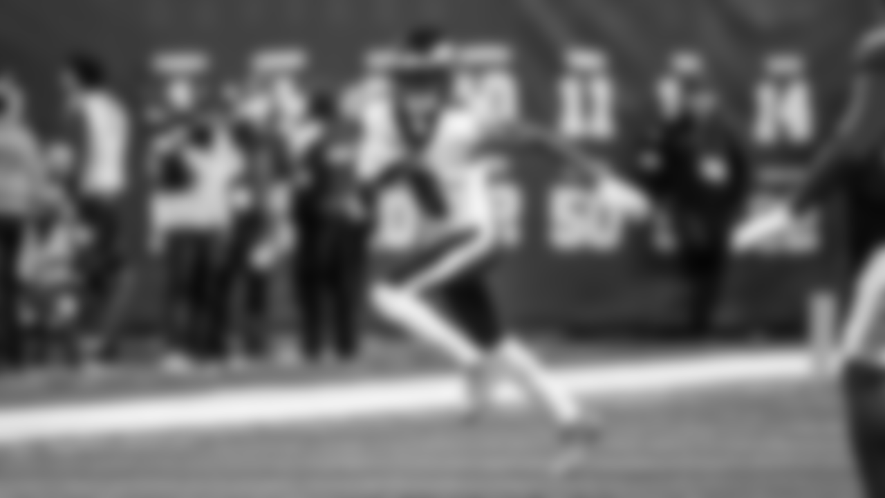 WR DeVonta Smith