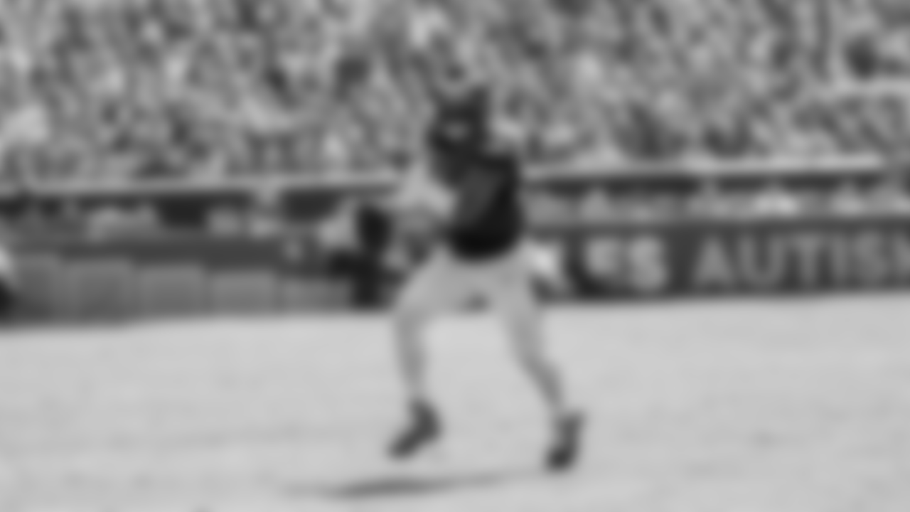 QB Jalen Hurts