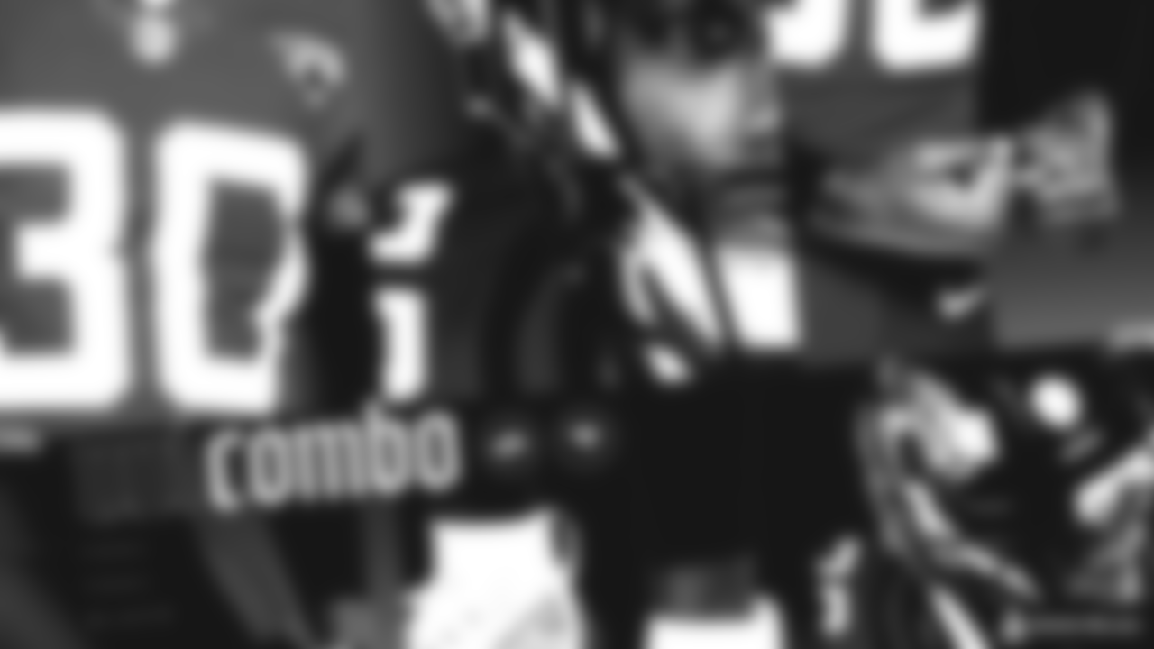 W7-UNIFORM-16x9
