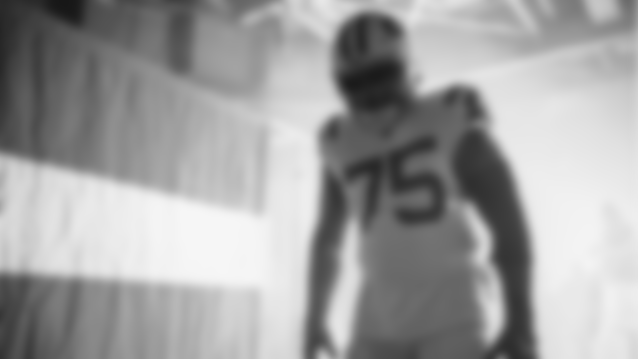 OL Alijah Vera-Tucker - UFA