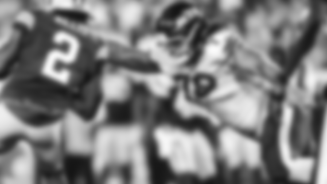 DL Jay Tufele