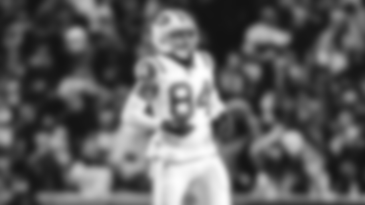 TE Stone Smartt - UFA