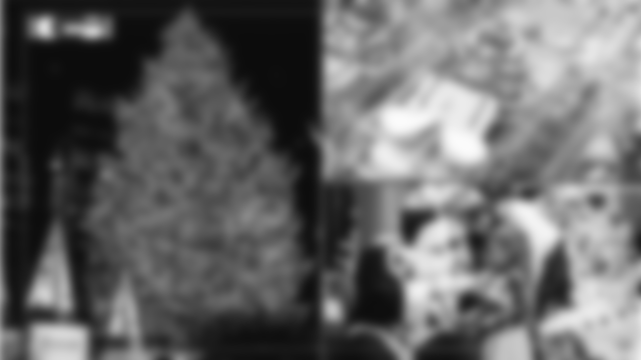 2025-FestivalofLights-2560