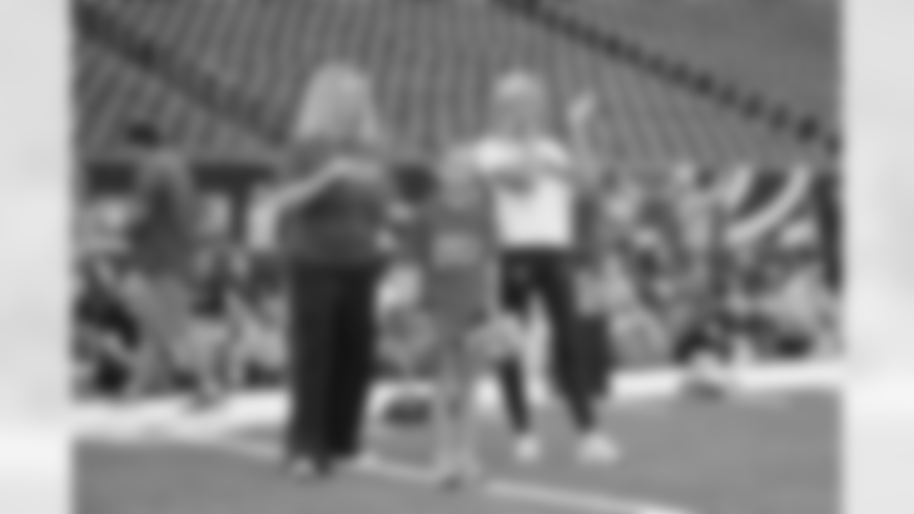 139_TexansJrCheerRehearsal_121325_MCW8